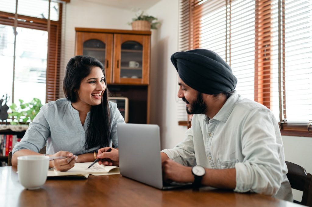 man-and-women-in-discussion