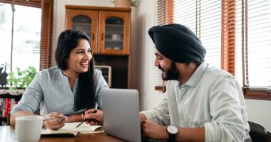 man-and-women-in-discussion